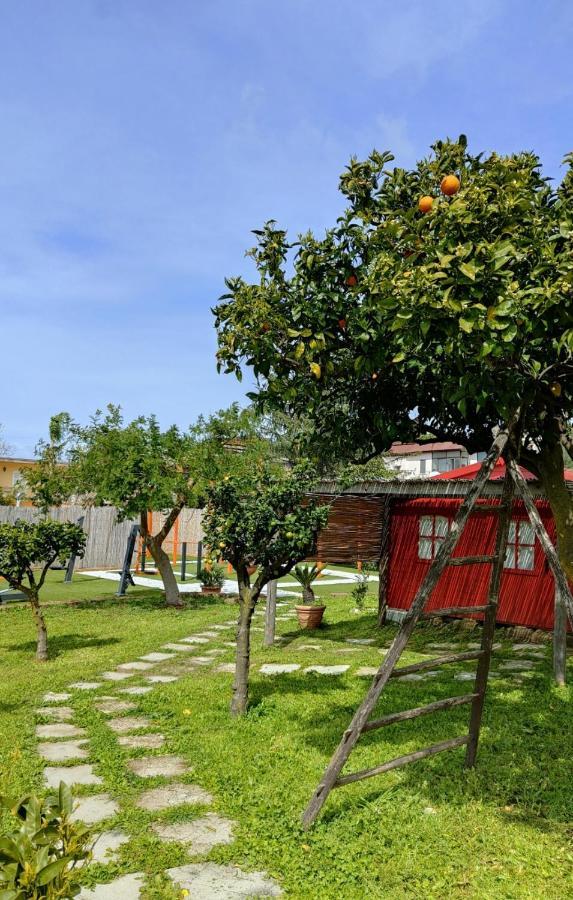 La Famiglia Hotel Pollena Trocchia Kültér fotó